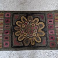 Penny Rug Sunflower Small, pattern by Primitive Grace, 15" x 28"
