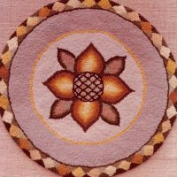 Sunflower, Joan Moshimer Studio presents Anita Allen pattern, 15" round, A 42