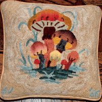Mushrooms, Joan Moshimer Studio presents Anita Allen pattern, 15" round, A 46