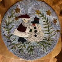 Holiday Friends Circle Pattern