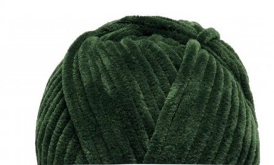 Velvet Yarn Fabulous Forest Green to Hook with!